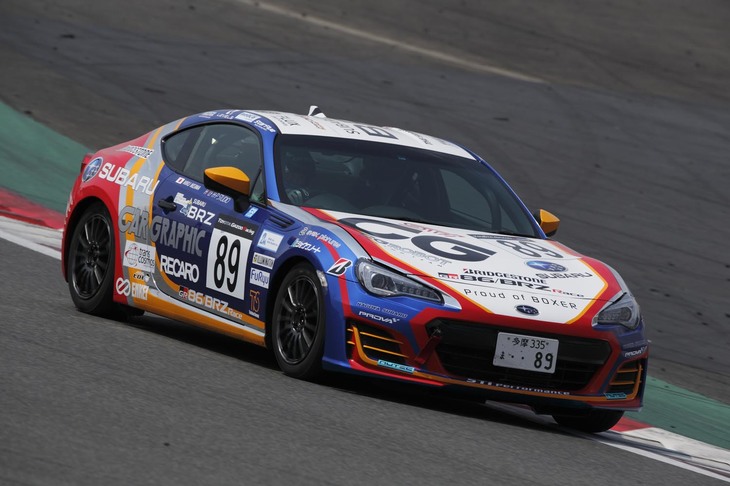 富士スピードウェイのテクニカルセクションを行く#89池島選手。