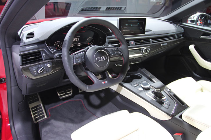アウディS5（インテリア）