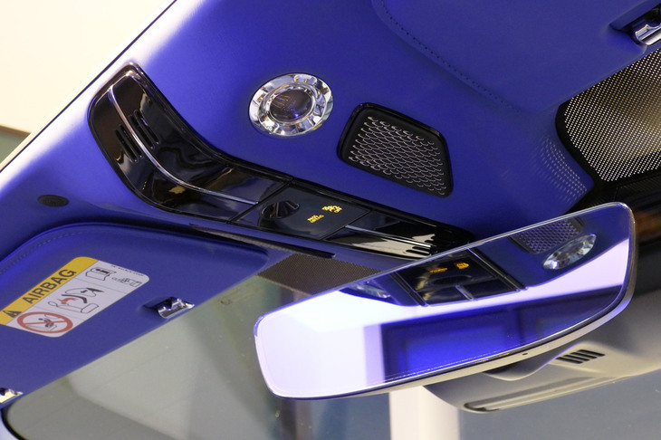 アストンマーティン・ヴァンキッシュ ヴォランテ（オーバーヘッドコンソール）