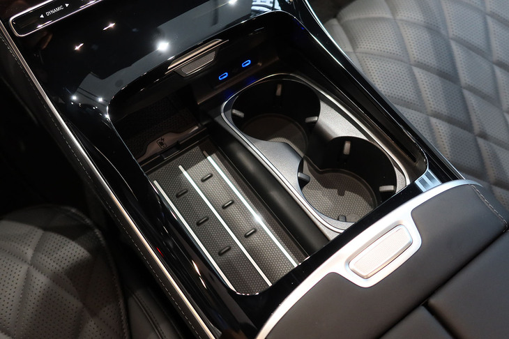 メルセデス・ベンツS580 4MATICロング ナイトエディション（センターコンソール）