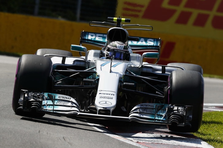 ベッテルの脱落にも助けられた予選3位のボッタス（写真）は2位でゴール。第2スティントで履いたソフトタイヤでペースが振るわず、最終的にハミルトンに20秒もの差をつけられた。メルセデスは今季初めての1-2フィニッシュで、コンストラクターズチャンピオンシップで首位に返り咲いた。（Photo=Mercedes）