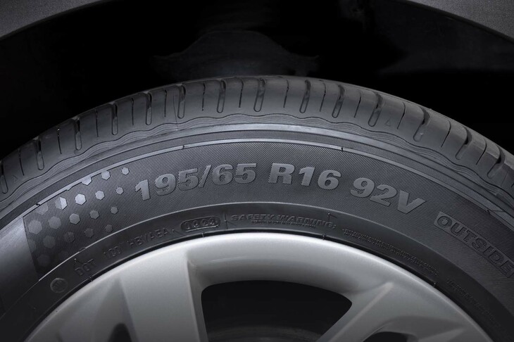 サイズは13インチから17インチまで幅広くラインナップ。ニッポンのファミリーカー向けのコアな部分はほとんどカバーしている。