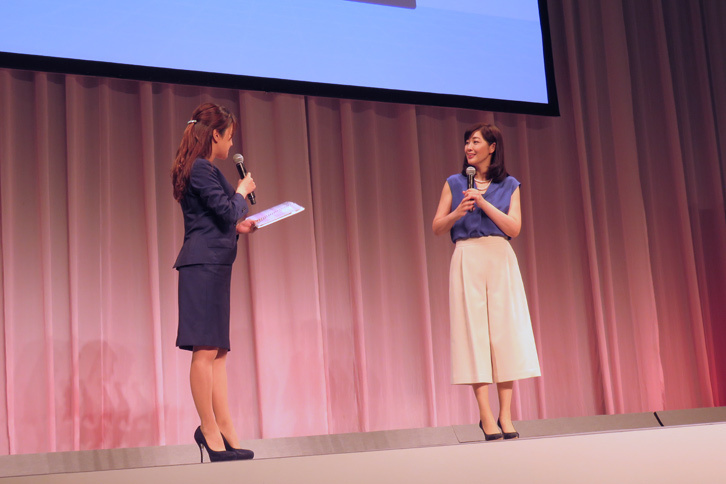 ゲストトークでは、タレントの菊池桃子さんが登場。