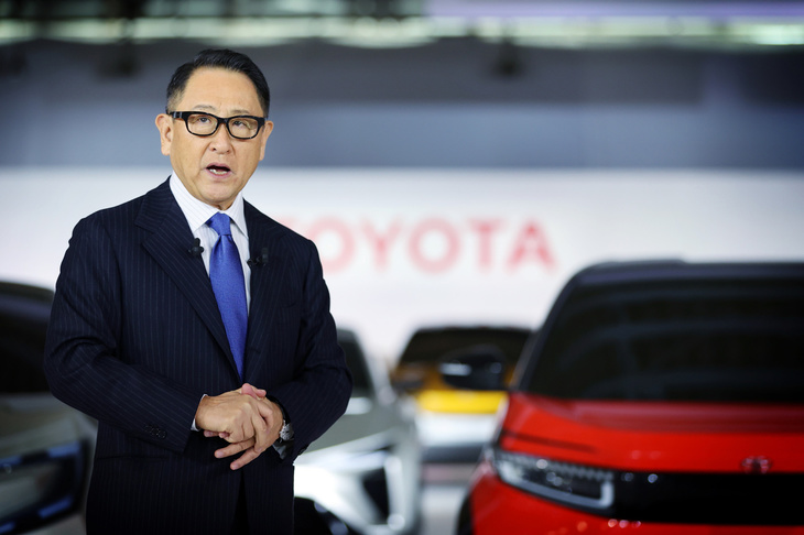 新たなEV戦略を発表する、トヨタ自動車の豊田章男社長。