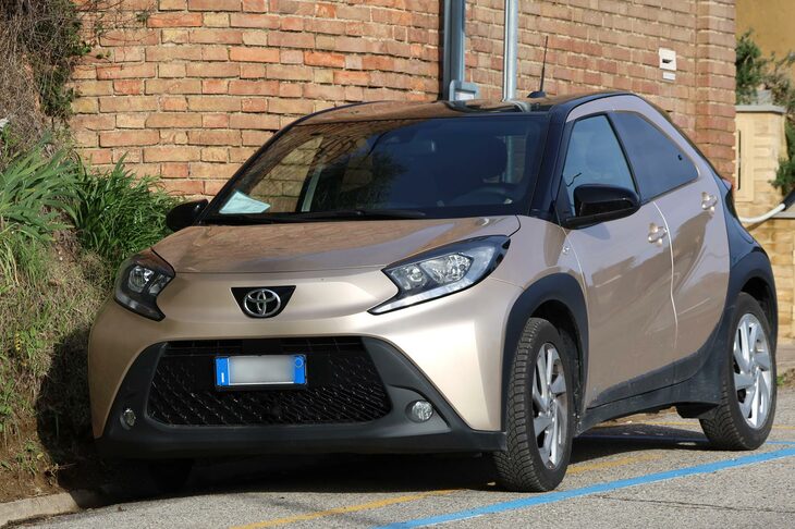 トヨタ・アイゴX