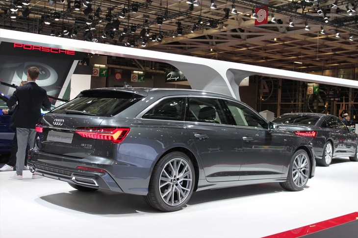 アウディA6アバント