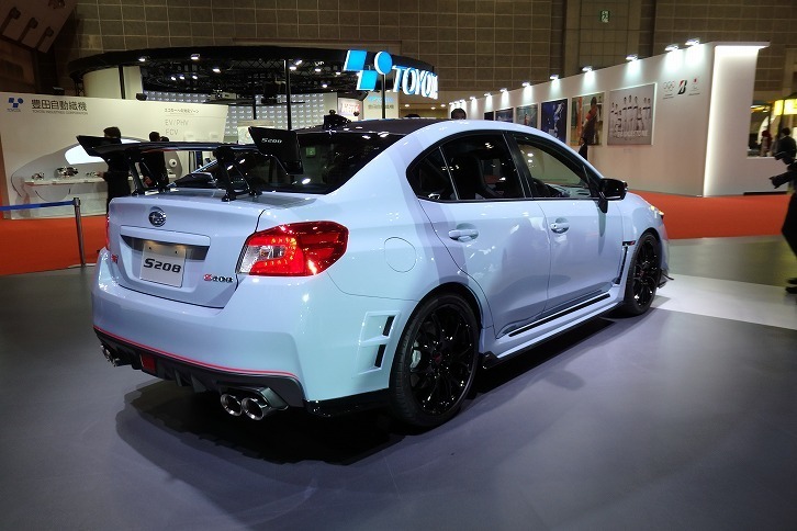 スバルWRX STI S208