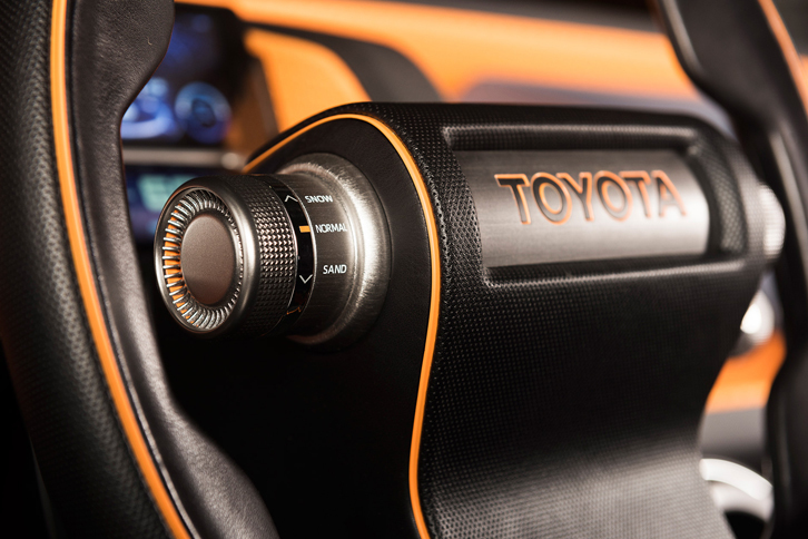 トヨタFT-4X（ドライブモードセレクター）