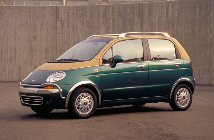 「ダーツ」は「大宇マティス」をベースにイタルデザインが仕立てたショーカー。