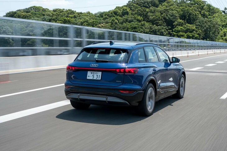 アウディでは今回の「Q6 e-tron」に続き、「A6 e-tron」「Q6スポーツバックe-tron」の日本導入も計画。エンジン搭載車との両輪で、モデルラインナップの拡充を図るとしている。