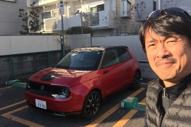 「街なかベスト」なコンパクトEVを目指したという「ホンダe」。スタイリッシュだしサイズも手ごろでちょうどいい。今回の試乗で、電費をきちんとチェックしてみることにした。
