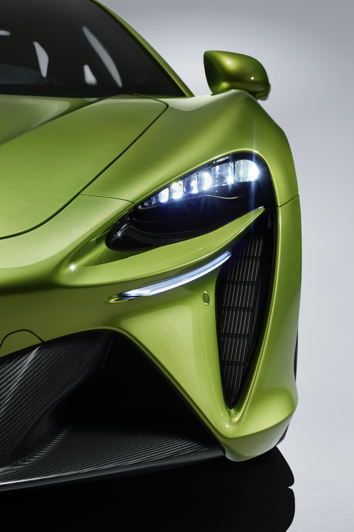 マクラーレン・アルトゥーラ（ヘッドランプ）