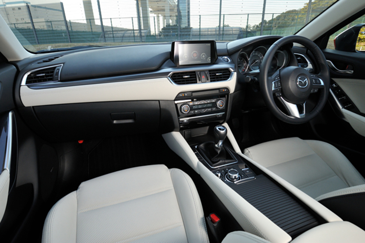 マツダ アテンザワゴンxd Lパッケージ 4wd 6mt 試乗記 生真面目なパートナー Webcg