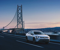 フル電動のクロスオーバーSUVとなった新型「ホンダ・インサイト」発売の画像