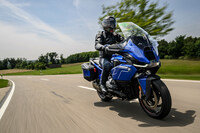 BMW R1300R（6MT）／R1300RT（6AT）【海外試乗記】