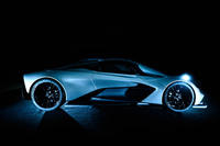 アストンマーティンが「ヴァルハラ」を日本初公開　最高出力1000bhpの新型ハイパーカーの画像