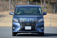 トヨタ・アルファード