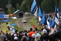 超高速ステージとして有名なオウニンポウヤのなかでも、最も多くのギャラリーが集まるポイント。ラトバラはこのステージでトラブルに見舞われ、優勝争いから脱落した。