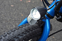 バッテリーの制御は、モペットが「人力走行時でも原付一種の扱い」であることを想定したもの。電気の残量が減るとEV走行／アシスト走行は不可能となり、灯火類のみに電気が送られるようになる。