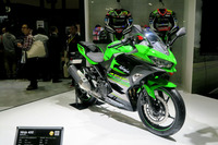 「ニンジャ400」