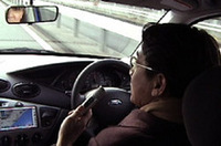 
	自動車ジャーナリストの金子浩久氏
	 