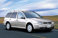 
	写真上：ゴルフワゴンGT
	写真下：ゴルフワゴン シュトラーセ。ボディ色は特別色の「シルバーグレーメタリック」
	 