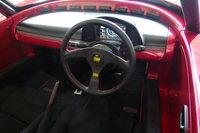 「トミーカイラZZ」のインテリア。シフトセレクターはダイヤル式で、インストゥルメントパネルの中央に備わる。