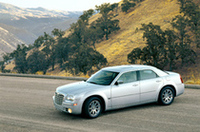 ハイパフォーマンス＆ラクシャリーサルーン「クライスラー300C」発表の画像