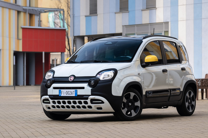 ADASも搭載した特別仕様車「パンディーナ」。パワーユニットは、唯一の設定である1リッター・マイルドハイブリッド仕様だ。