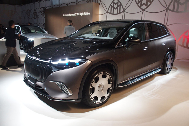 メルセデス・マイバッハEQS680 SUV