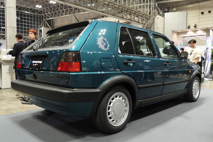 フォルクスワーゲン・ゴルフGTI-16 v ファイア＆アイス（1991年）