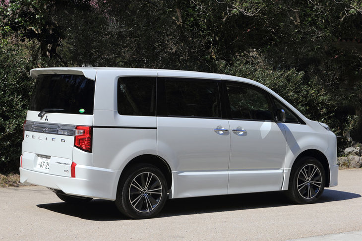 三菱デリカD：5アーバンギア Gパワーパッケージ