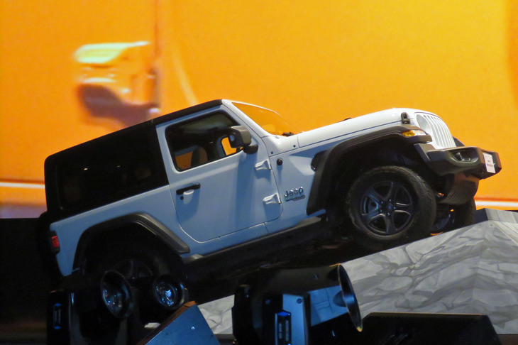 受注生産の2ドアボディーモデル「ラングラー スポーツ」。