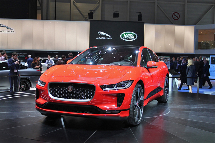 ジャガーIペース（エクステリア）