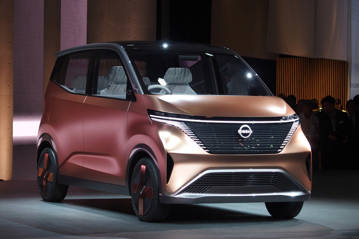 日産が2019年の東京モーターショーで発表した「IMk」。軽規格の新型EVを示唆する、コンセプトモデルである。
