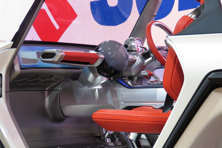 スズキe-サバイバー（インテリア）