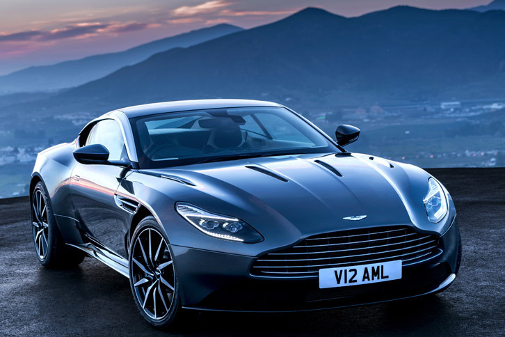 「アストンマーティンDB11」