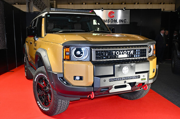 2024年4月に発売された「トヨタ・ランドクルーザー“250”」。人気車種だけに、今回の「東京オートサロン」でもかなりの存在感を示していた。