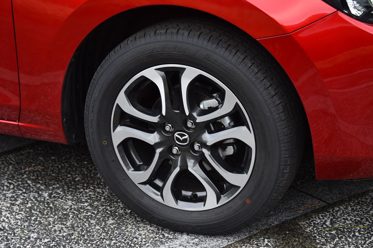 マツダ・デミオXDツーリング Lパッケージ