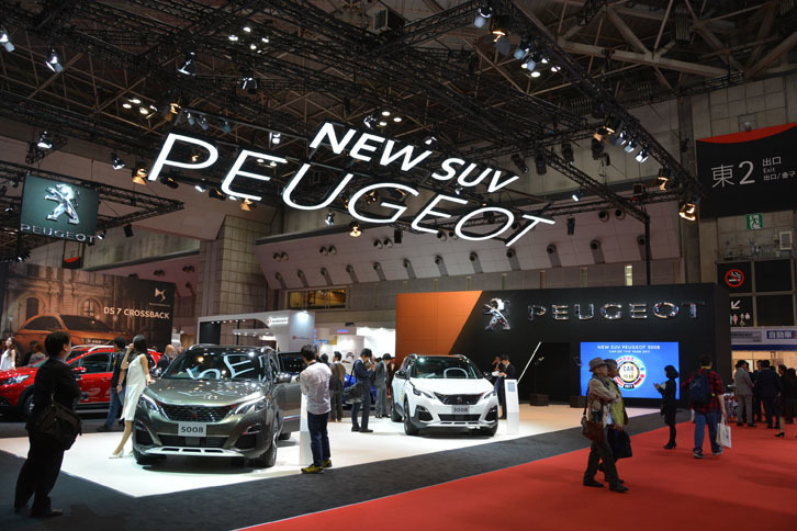 プジョーブースの様子。