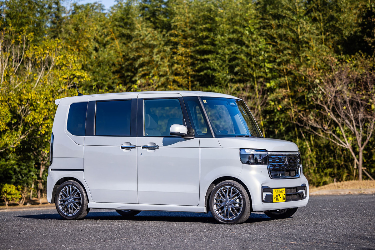 Gターボ☆N-BOXカスタム 車検2年満タン☆両側パワスラ パドルシフト