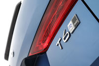 ボルボXC60 T6 AWD R-DESIGN