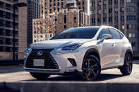 今回の主役はあくまで「UX」だが、まずは兄貴分である「NX」の話にお付き合いいただきたい。今日におけるレクサスデザインの特徴を理解する上で、欠かせないモデルなのだ。