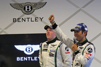 2位入賞を果たした、澤 圭太選手（右）とジョナサン・ヴェンター選手（左）。