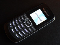 ボクが手に入れた「サムスンGT-E1800」。