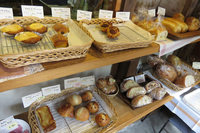 今回はクロワッサンとカスタードデニッシュとアーモンドフレンチトーストを購入。どれもとても美味でした。次に伺う機会があったら、甘くないパンにも挑戦してみたいですね。