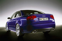 アウディは“クワトロ25周年”と「RS4」【ジュネーブショー05】の画像