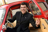 1931年ランチアによるピクニック・コースでは、お抱え運転手役もこなす。