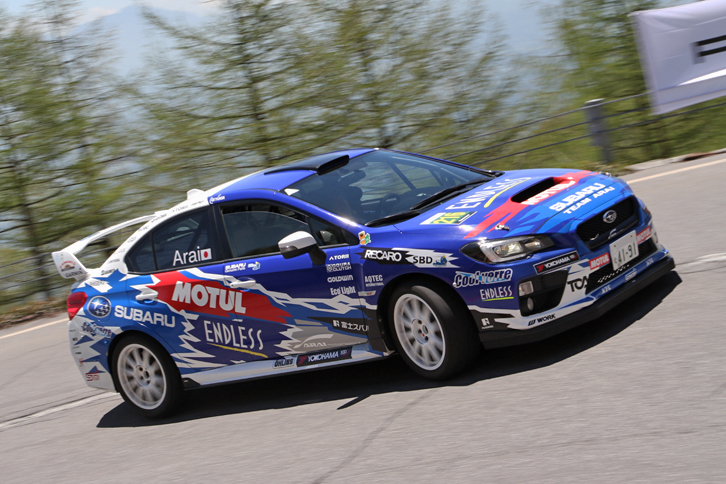 新井敏弘氏が駆った「スバルWRX STI」のラリーカー。
