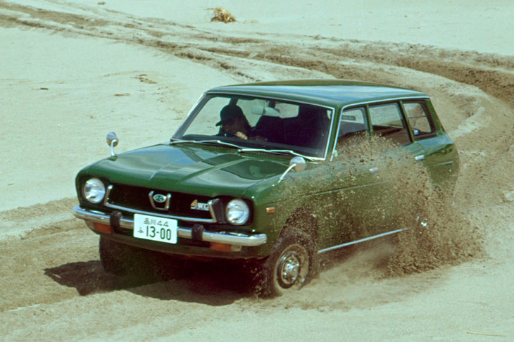 1971年に登場した初代「レオーネ」。写真はその「エステートバン」で、スバルファンの間では、初めて水平対向エンジン＋4WDの駆動システムが採用されたクルマとして知られている。